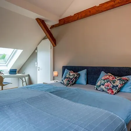 Heinrich Und Rosa In Saale