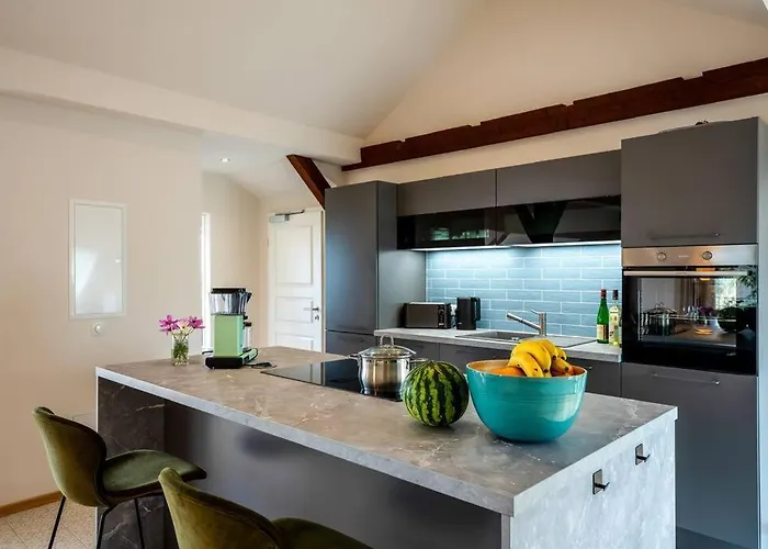 Heinrich Und Rosa In Saale *